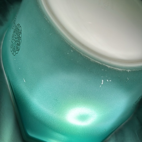 Vintage Pyrex Lace Medallion 2 1/2 Quart Casserole - Picture 15 of 16